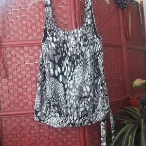 Swim Top    N W/O. TAGS